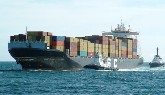 Traficul de mărfuri prin porturile maritime româneşti a crescut cu 13%